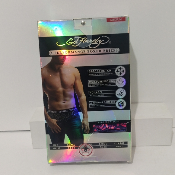 Ed Hardy Boxer Briefs Men’s 4 Pack Size Medium Performance Stretch Grunge NWT - Picture 3 of 7